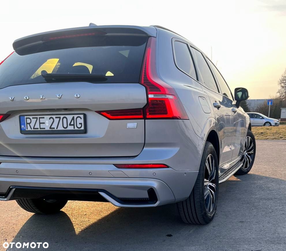 Volvo XC 60 T6 Plug-In Hybrid AWD Plus Black Edition - 6