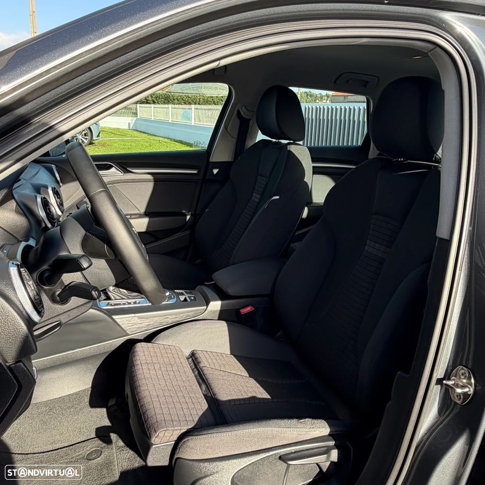 Audi A3 Sportback 1.6 TDI (clean diesel) S tronic Attraction - 11