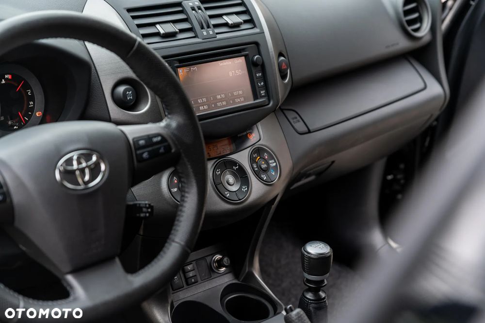 Toyota RAV4 2.0 4x4 Sol - 31