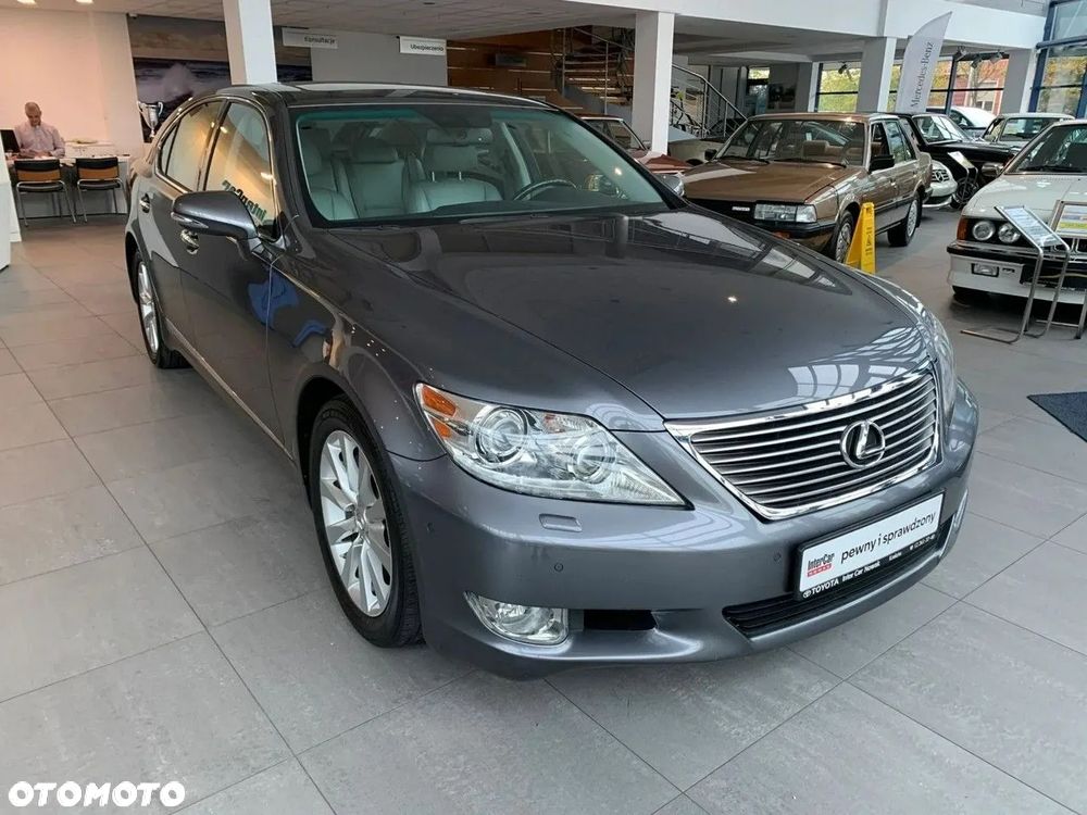 Lexus LS 460 Superior