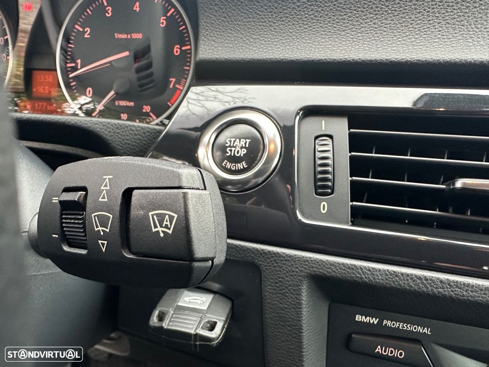 BMW 320 i Cabrio - 19