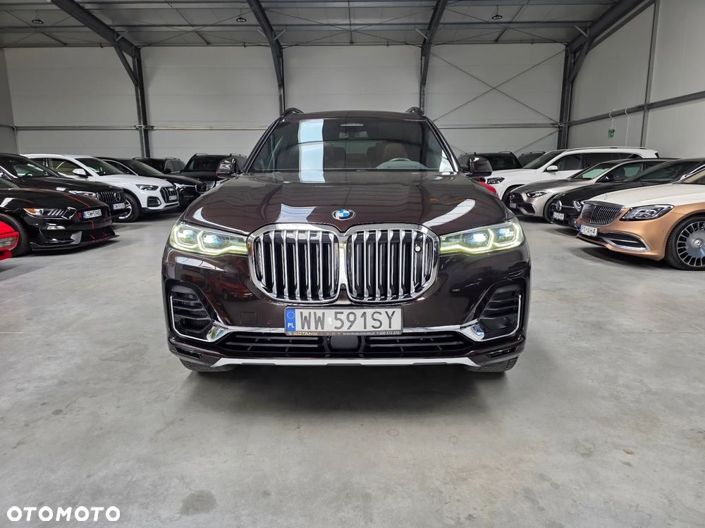 BMW X7 xDrive40d mHEV - 11
