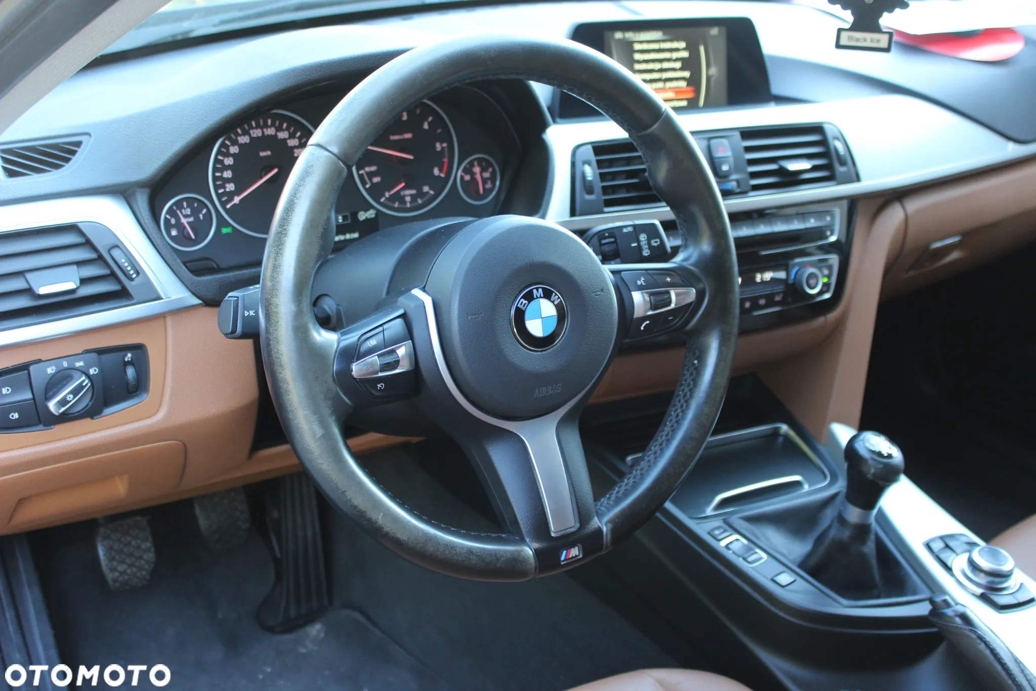 BMW Seria 3 316d Touring Luxury Line - 14