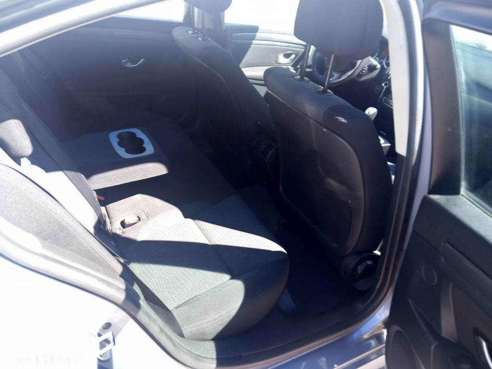 Renault Laguna 1.6 Emotion - 21