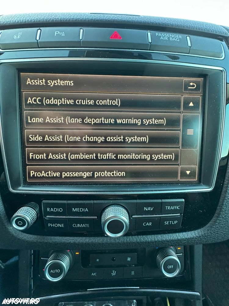 Volkswagen Touareg - 7