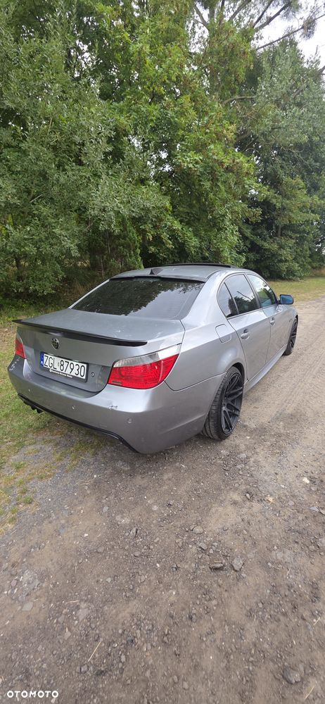 BMW Seria 5 525i - 1