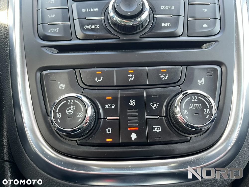 Opel Mokka 1.4 T Cosmo - 25