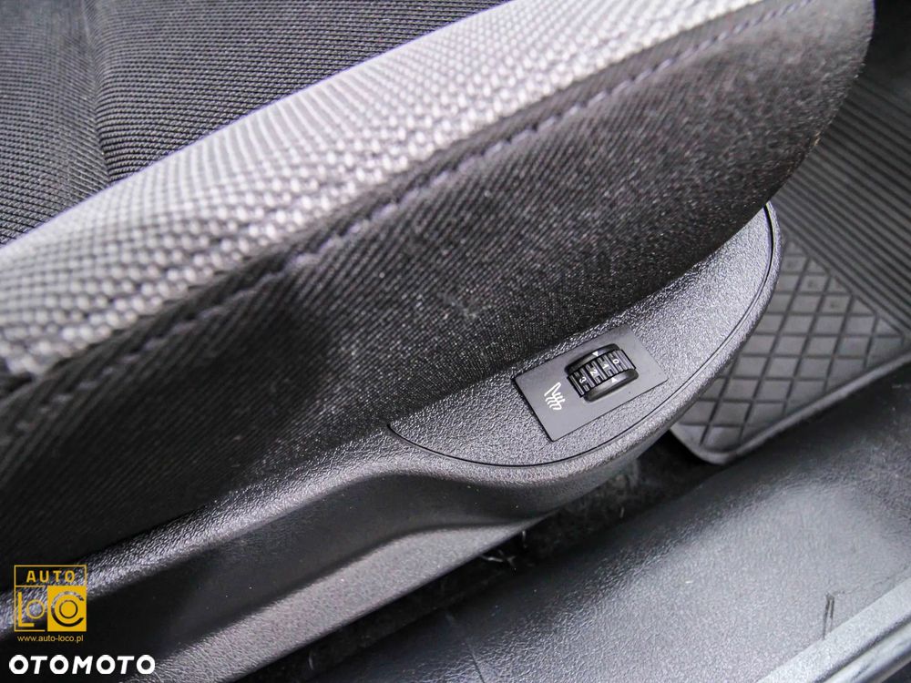 Peugeot 207 110 HDi FAP (Blue Lion) Premium - 31