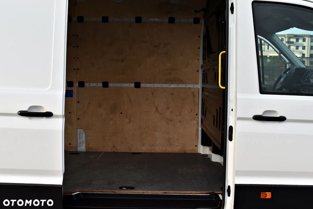 Volkswagen Crafter - 32