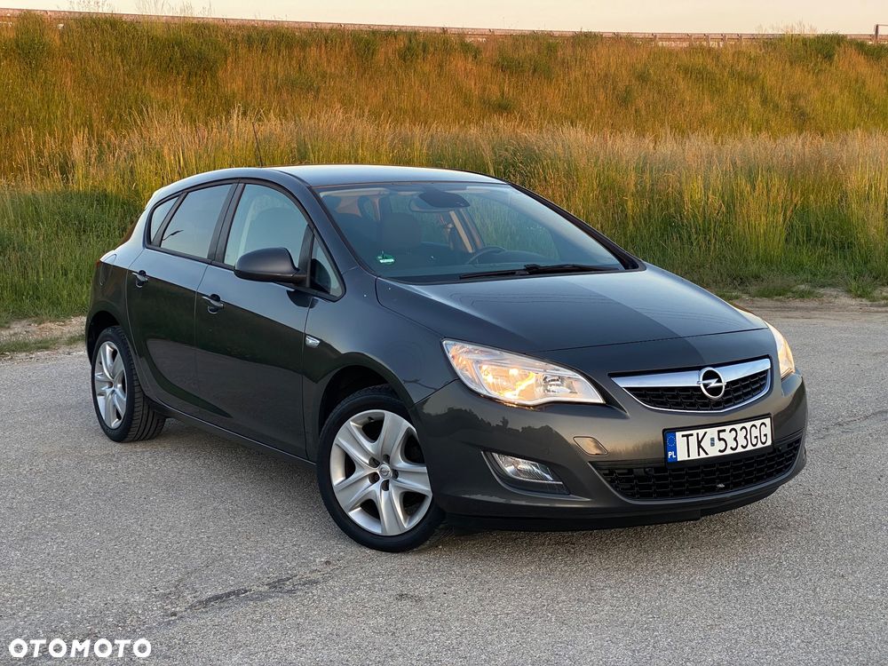 Opel Astra 1.4 Turbo Design Edition - 2