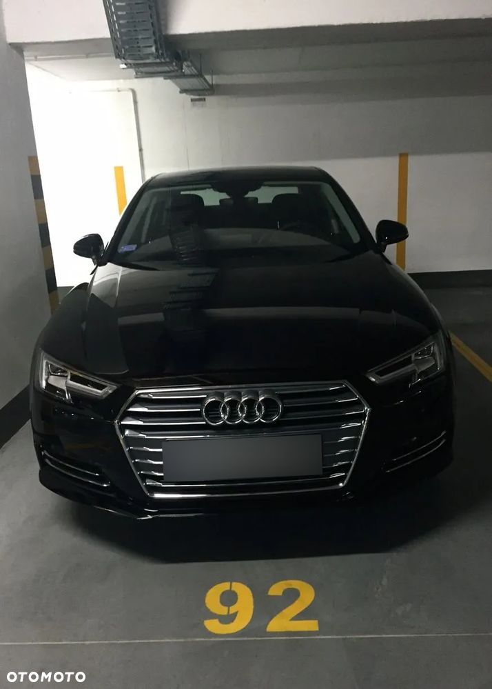 Audi A4 - 1