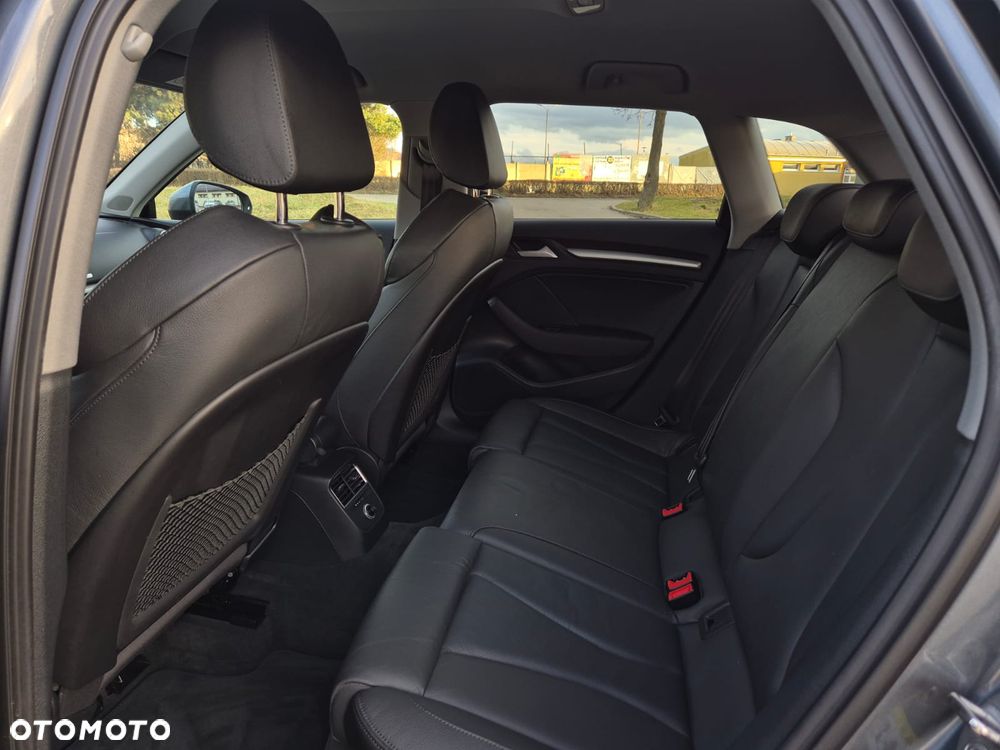 Audi A3 Sportback - 16