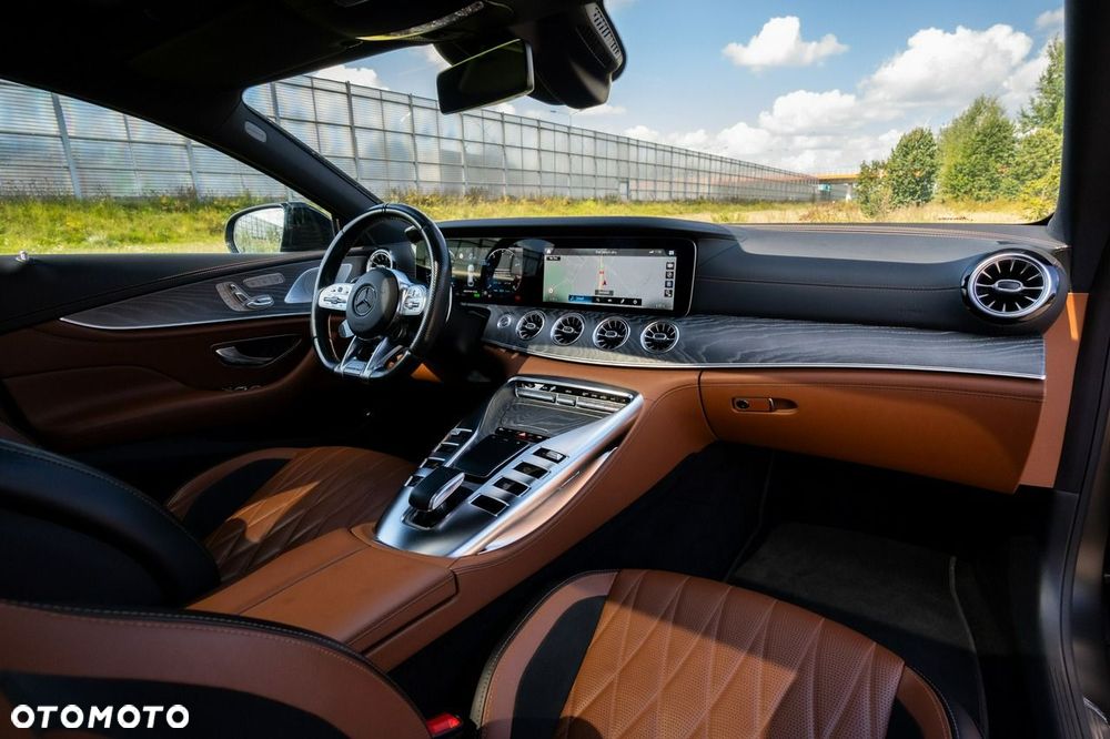 Mercedes-Benz AMG GT 43 4-Matic+ - 23