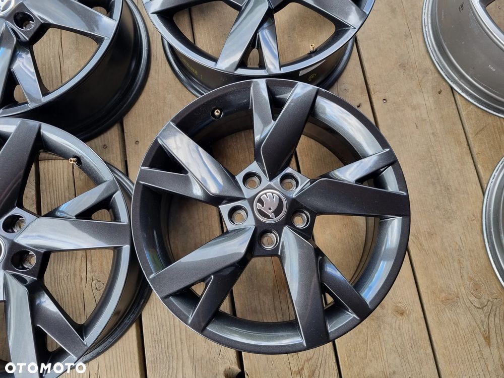 SKODA OCTAVIA 4,Superb III,vw,audi, seat alu 6,5x17 ET46 5X112 super stan - 2