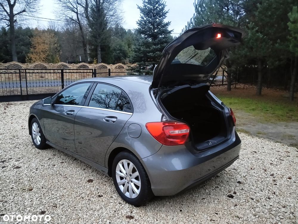 Mercedes-Benz Klasa A 180 BlueEFFICIENCY Edition Style - 23