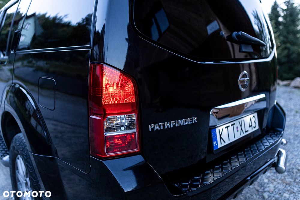 Nissan Pathfinder - 30