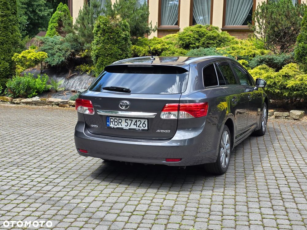 Toyota Avensis 2.0 D-4D Edition - 25