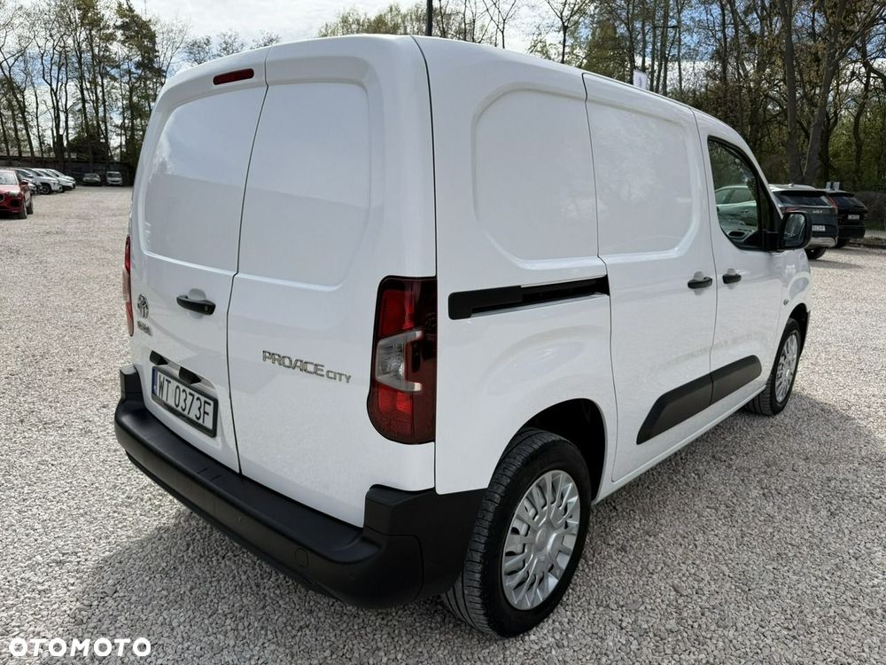 Toyota Proace City - 8