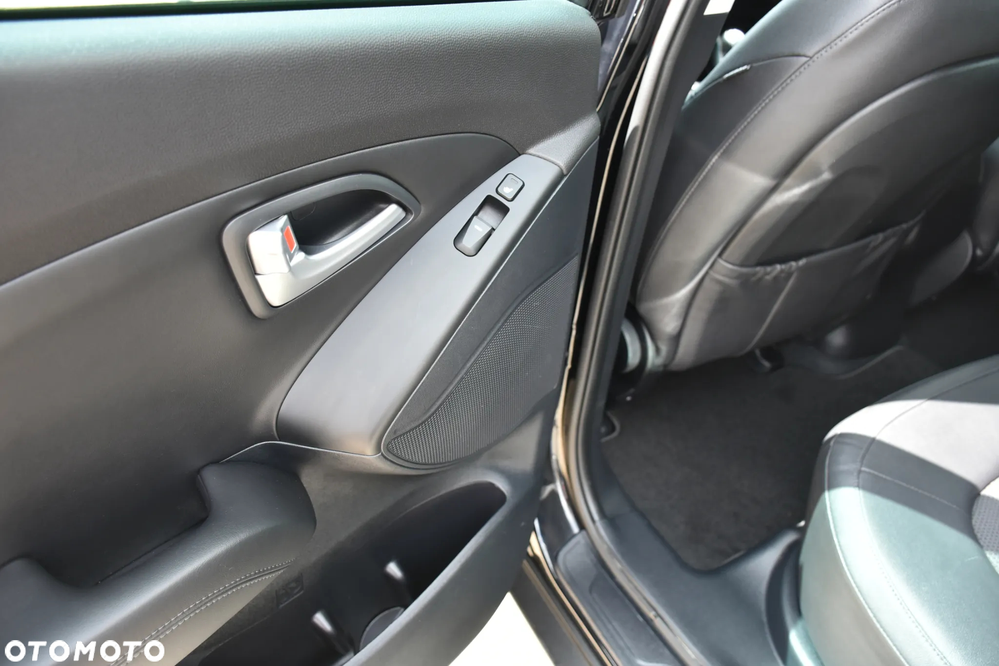 Hyundai ix35 1.6 GDI Premium 2WD - 19