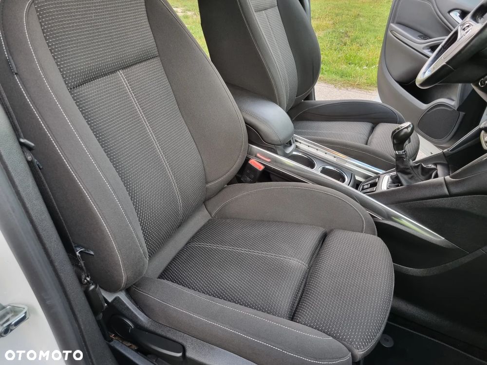 Opel Zafira Tourer 1.4 Turbo Innovation - 25