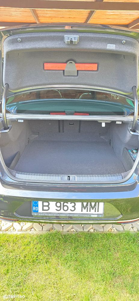 Volkswagen Passat 2.0 TDI DSG R Executive - 12