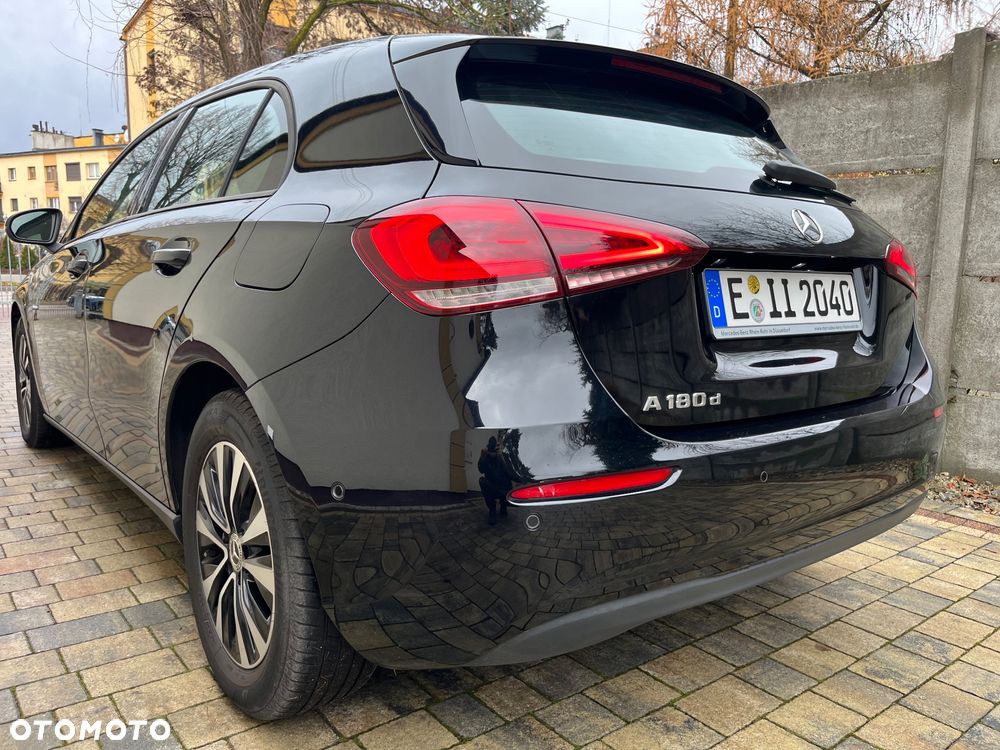 Mercedes-Benz Klasa A 180 d 7G-DCT Edition 19 - 8