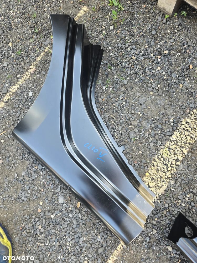 Próg prawy tył Clio V - 2