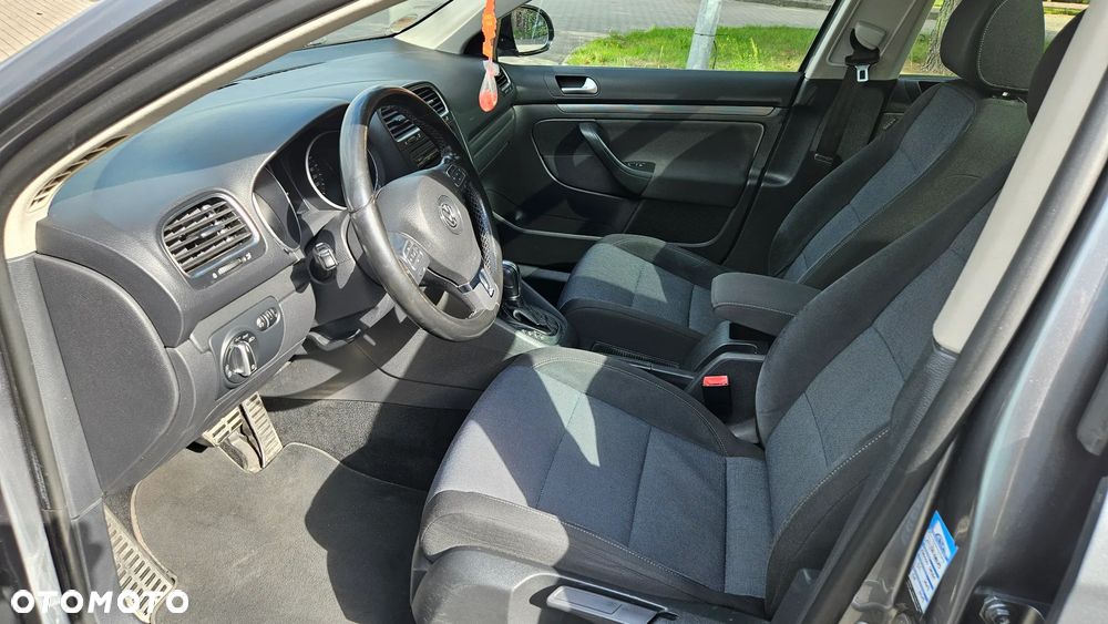 Volkswagen Golf 1.6 TDI DPF DSG Style - 20
