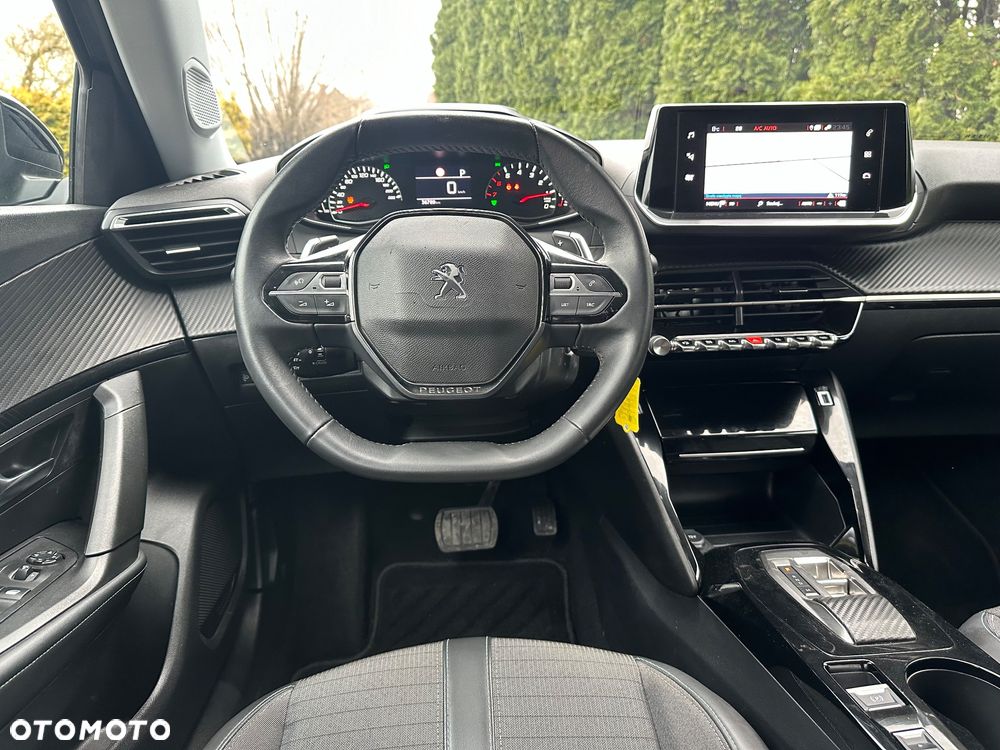 Peugeot 2008 PureTech 130 EAT8 Allure Pack - 29