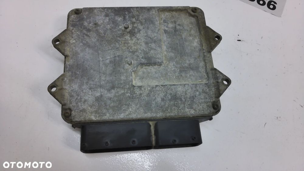 Suzuki Swift 1.3DDIS Sterownik Komputer 5553975 - 3