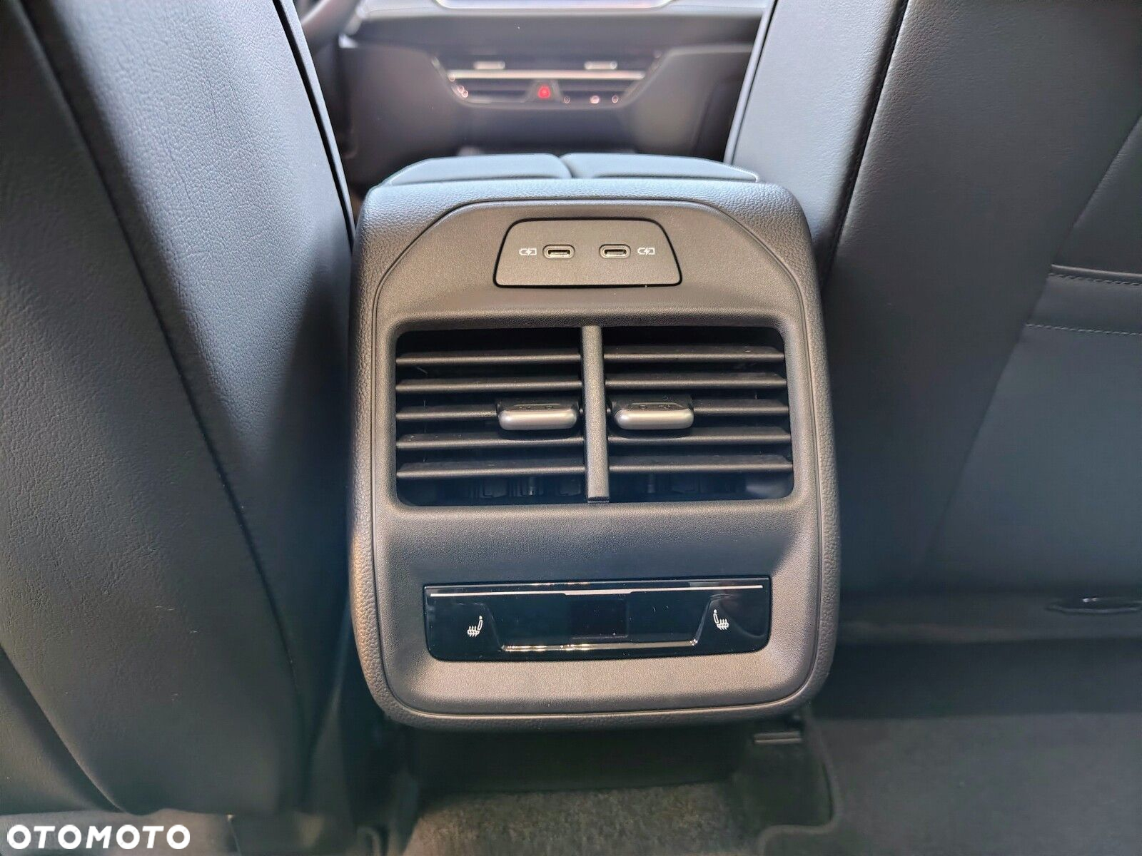 Volkswagen Passat - 28