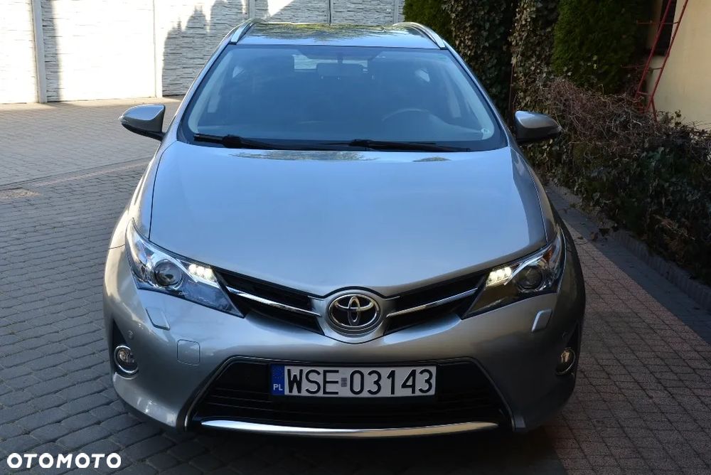 Toyota Auris 1.6 Premium Comfort - 14