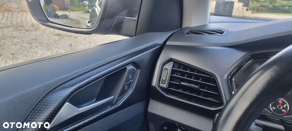 Volkswagen T-Cross 1.0 TSI Life DSG - 5