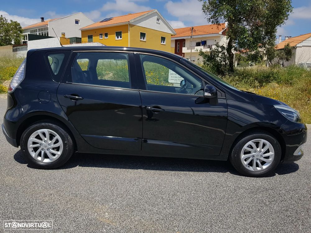 Renault Scénic 1.5 dCi Exclusive SS - 12
