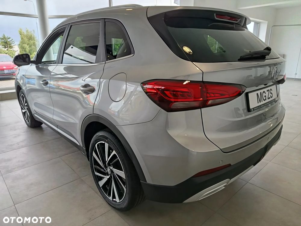 MG ZS Hybrid+ - 2