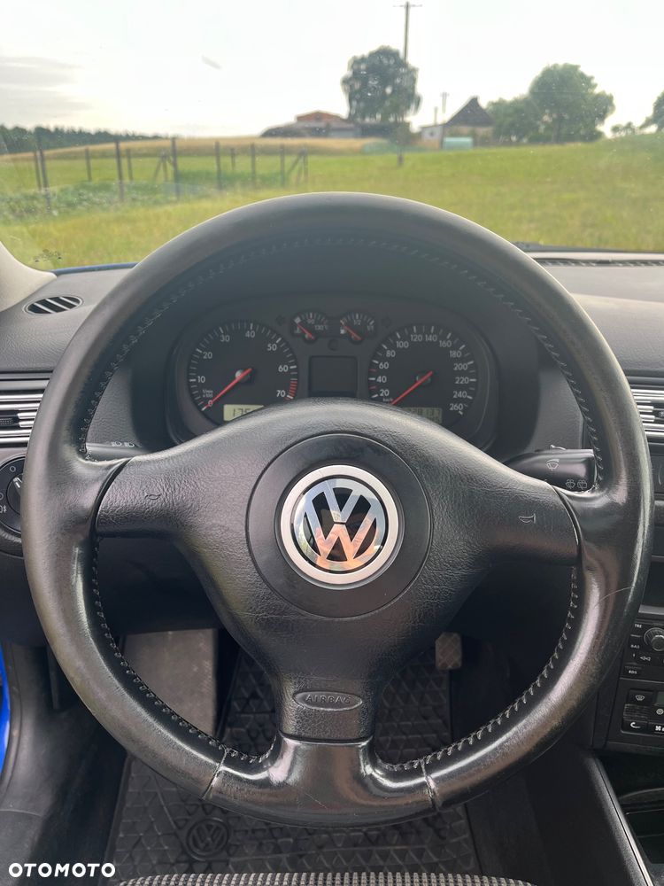Volkswagen Golf 1.6 Highline - 10