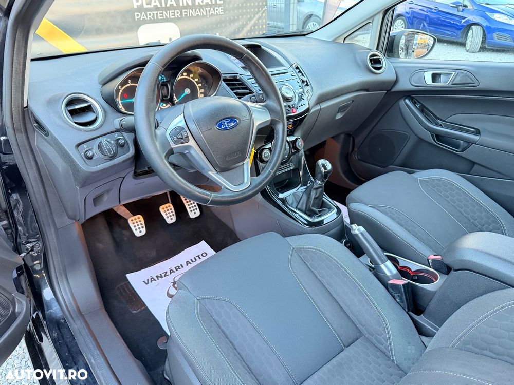 Ford Fiesta 1.6 TDCi DPF Titanium - 8