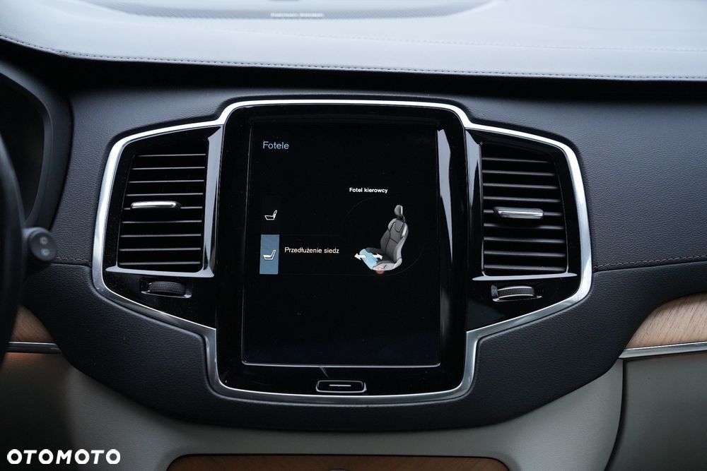 Volvo XC 90 T8 AWD Plug-In Hybrid Inscription 7os - 16