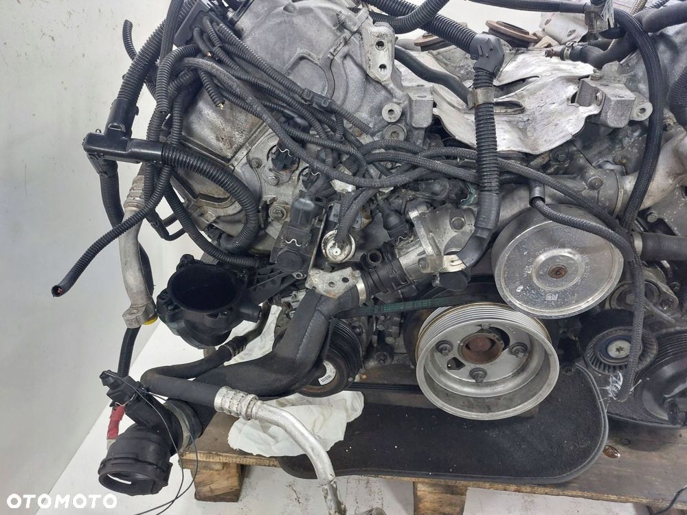 bmw f01 f02 f07 f10 f06 f12 f13 4.4 v8 silnik n63b44a słupek 198 tys km - 3