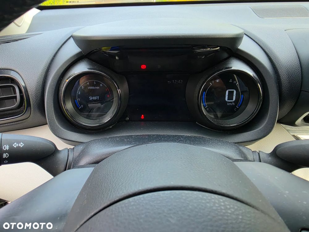 Toyota Yaris - 6