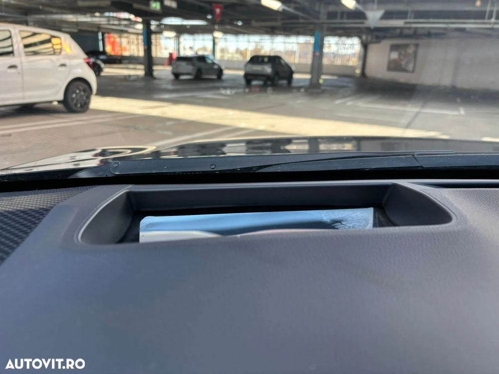 Toyota Corolla ver-2-0-hsd-exclusive - 23