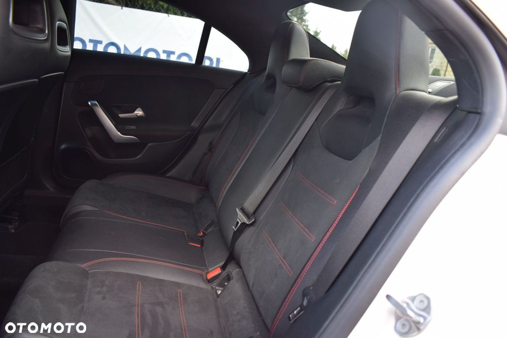 Mercedes-Benz CLA 220 AMG Line 7G-DCT - 10