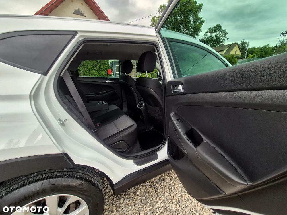 Hyundai Tucson 1.6 GDI BlueDrive Comfort 2WD - 34
