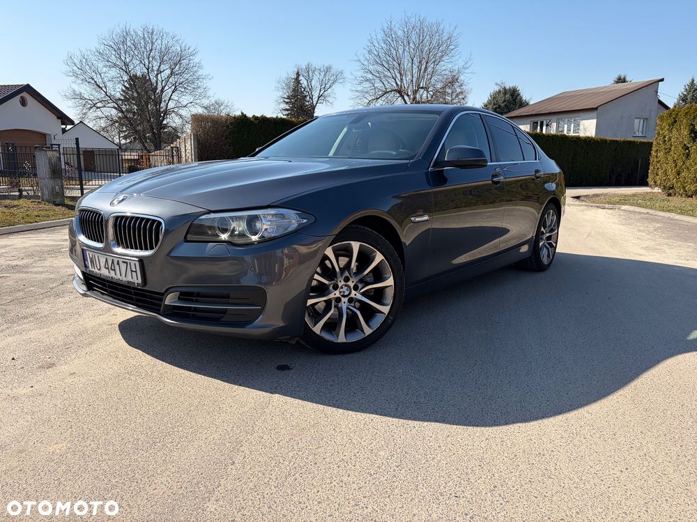 BMW Seria 5 520d xDrive Luxury Line - 2