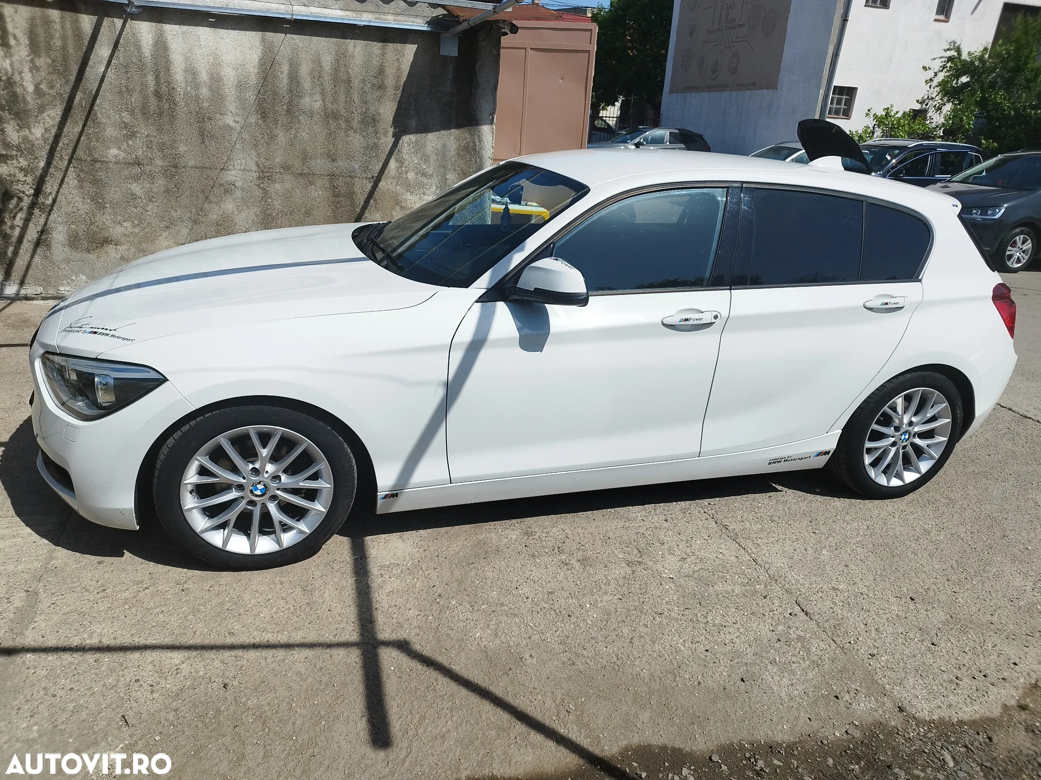 BMW Seria 1 116i - 6