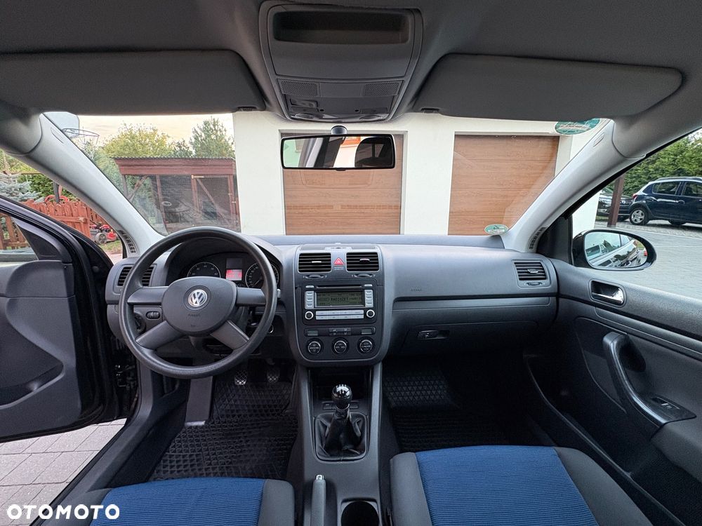 Volkswagen Golf - 8