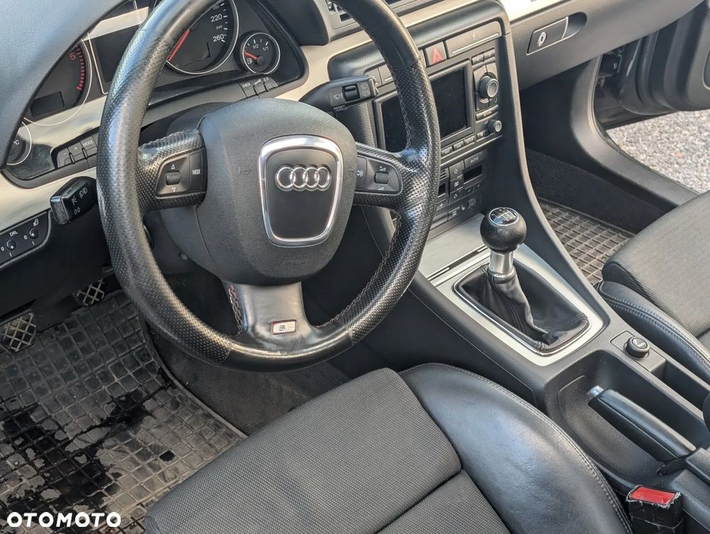 Audi A4 Avant 2.0 TDI DPF quattro - 8