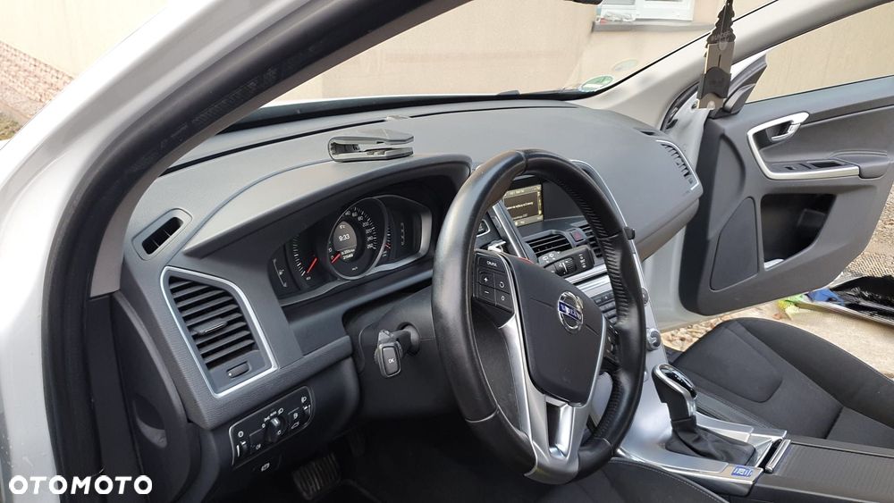 Volvo XC 60 D3 Geartronic Momentum - 2