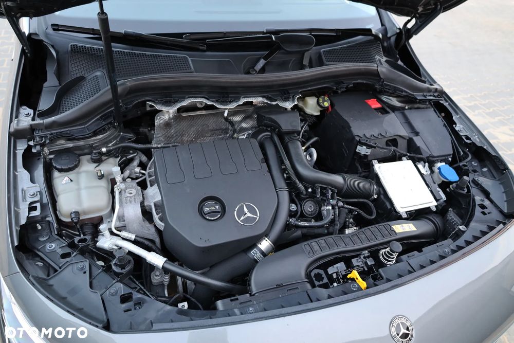 Mercedes-Benz Klasa B 180 7G-DCT - 32
