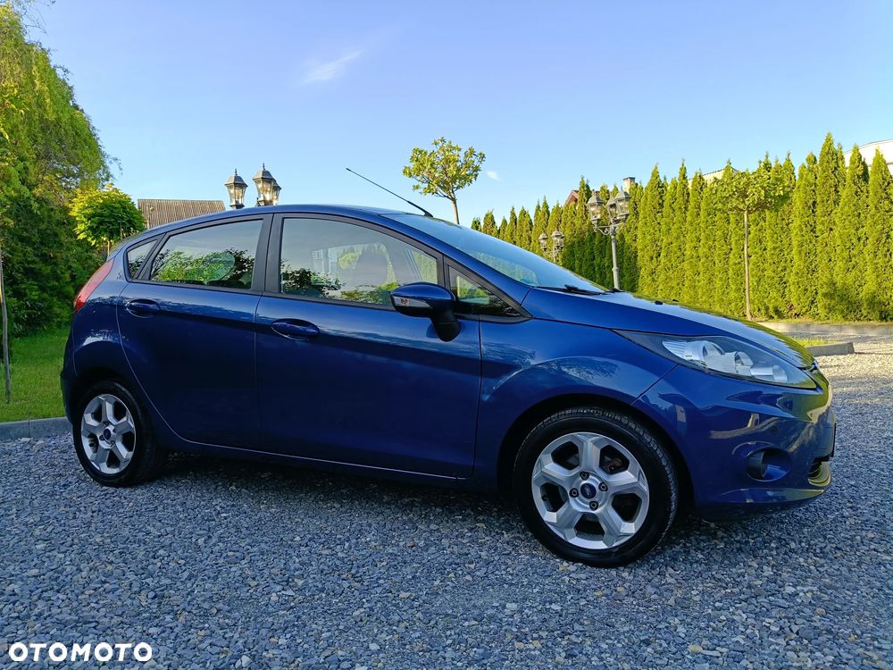 Ford Fiesta 1.25 Celebration - 31